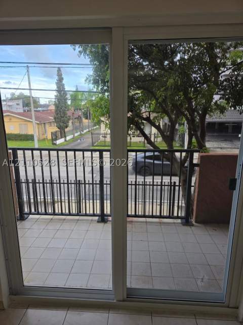 677 SW 9th Ave 205, Miami FL - photo 22 of 27