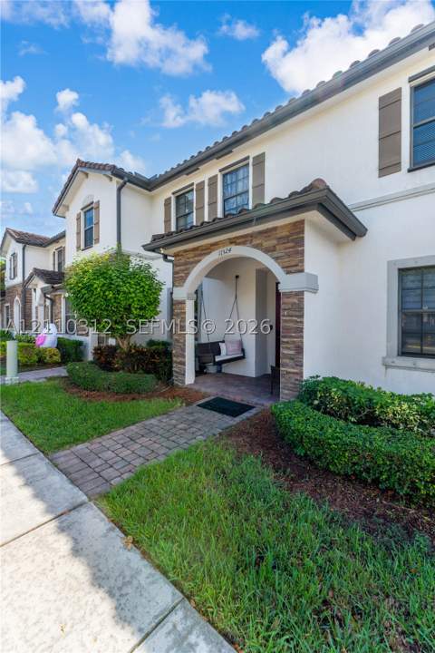 11524 SW 248th Ln, Homestead FL - photo 9 of 41