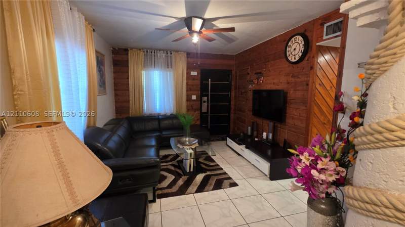 4 bedroom SingleFamilyResidence at 350 NW 188th St, Norwood Sub, Miami Gardens — photo 5