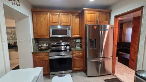 350 NW 188th St, Miami Gardens FL - photo 9 of 19