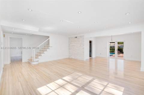 11401 SW 72nd Pl, Pinecrest FL - photo 12 of 95