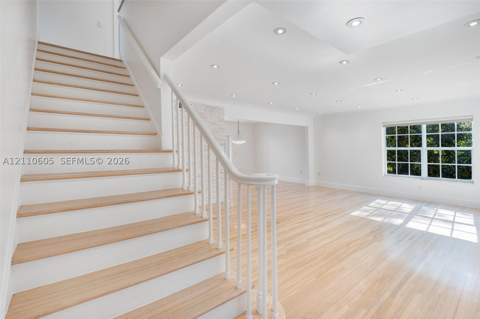 11401 SW 72nd Pl, Pinecrest FL - photo 6 of 95
