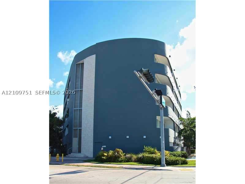 0 bedroom Condominium at 2694 Inagua Ave 405, Lofts In The Grove Condo, Miami — photo 2