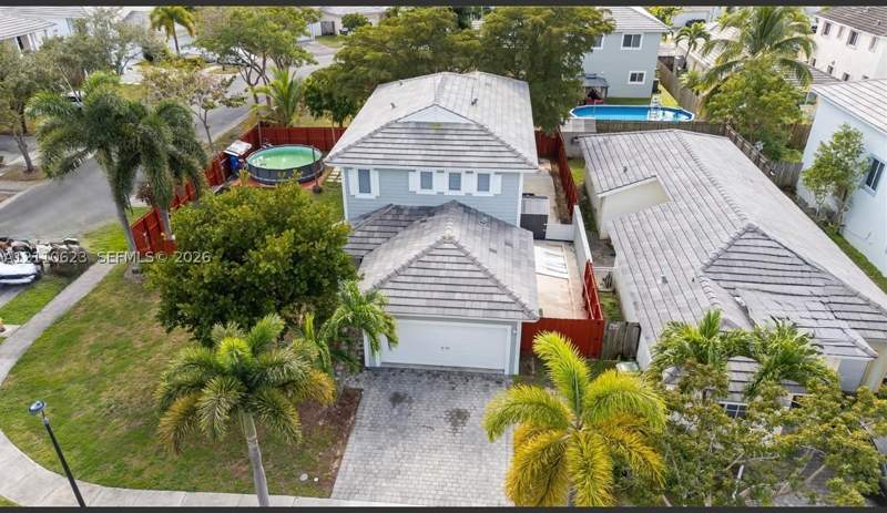 5 bedroom SingleFamilyResidence at 3176 NE 4th St, Bimini At The Oasis, Homestead — photo 2