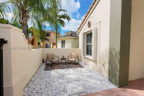 2007 NE 6th Ct, Homestead FL - photo 6 of 29