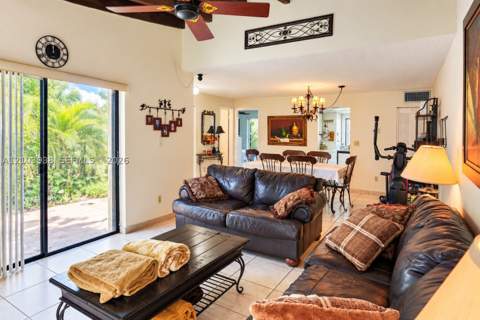 11335 SW 71st Ln, Miami FL - photo 10 of 37