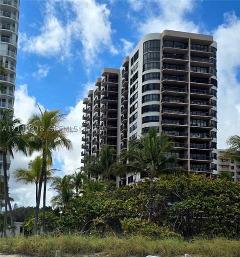 10175 Collins Ave 208, Bal Harbour FL - photo 10 of 16