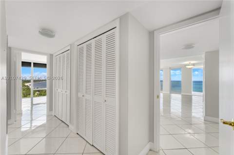 881 Ocean Dr 13H, Key Biscayne FL - photo 11 of 28