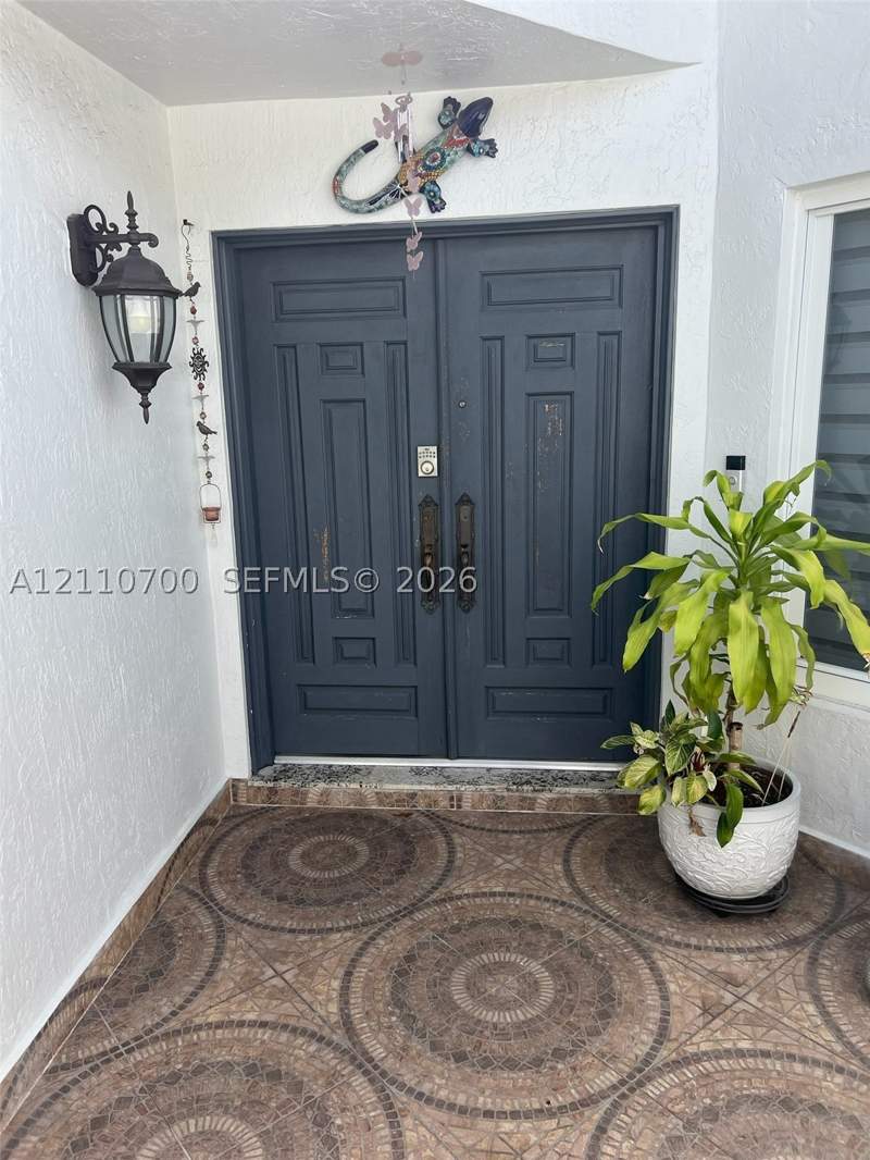 5 bedroom SingleFamilyResidence at 5861 SW 149th Ct, West Miller Heights Sec 4, Miami — photo 2