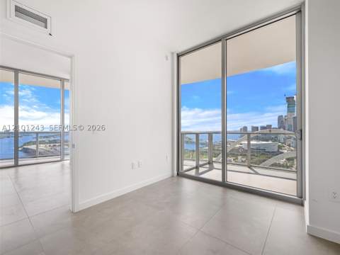 1400 Biscayne Blvd 701, Miami FL - photo 7 of 39
