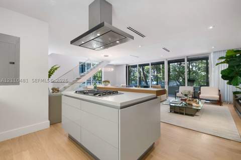 234 Washington Ave D, Miami Beach FL - photo 10 of 38