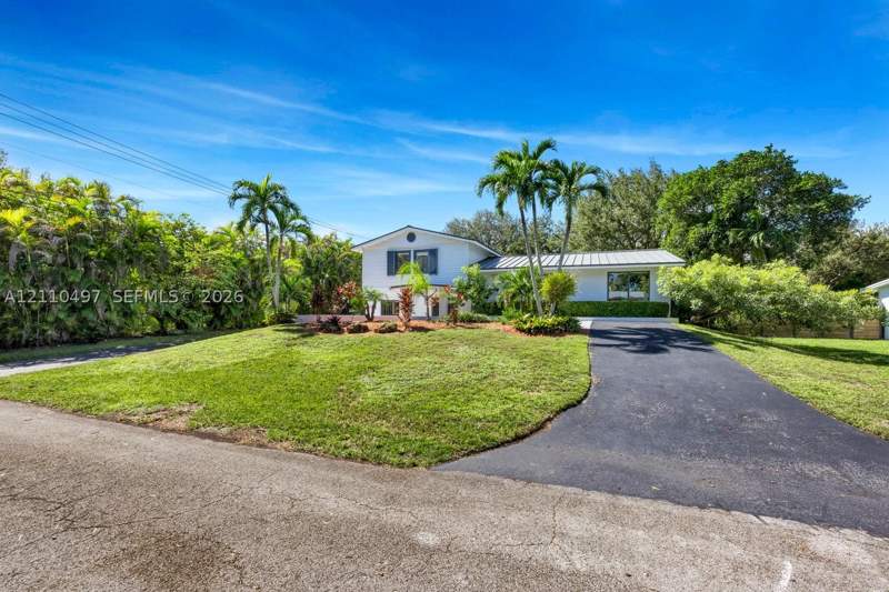 4 bedroom SingleFamilyResidence at 15922 SW 83rd Ct, Southwood, Palmetto Bay — photo 4