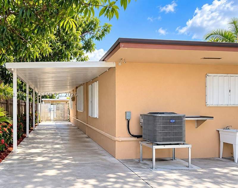 4 bedroom SingleFamilyResidence at 3515 NW 12th St, Douglas Park, Miami — photo 2