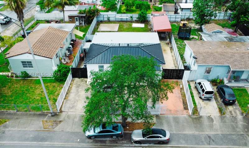 3 bedroom SingleFamilyResidence at 90 E 41st St, Mosers Addn To Hialeah, Hialeah — photo 5