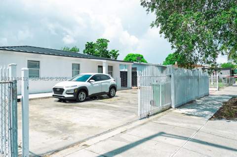 90 E 41st St, Hialeah FL - photo 8 of 19