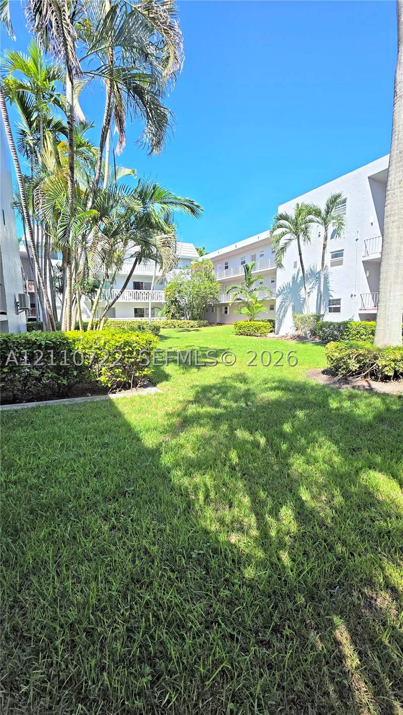 2 bedroom Condominium at 100 Edgewater Dr 115, Waters Edge Of Coral Gabl, Coral Gables — photo 5