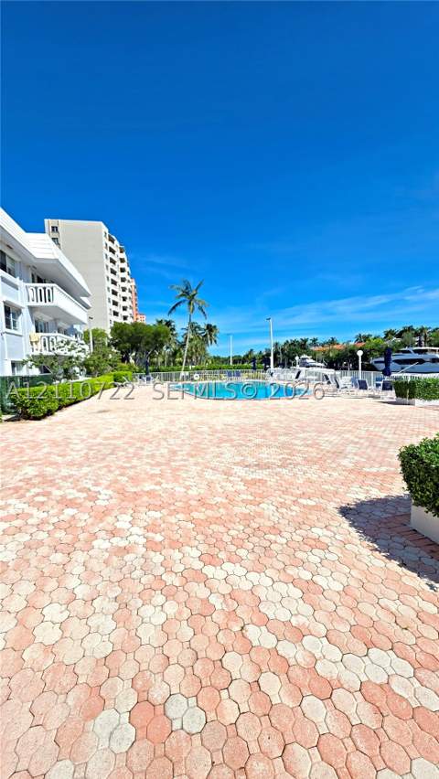 100 Edgewater Dr 115, Coral Gables FL - photo 6 of 23