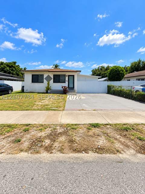 3080 NW 48th Ter, Miami FL - photo 7 of 39