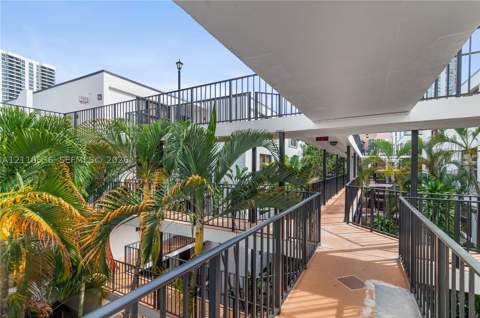 3350 NE 192nd St 4Q-B, Aventura FL - photo 11 of 14