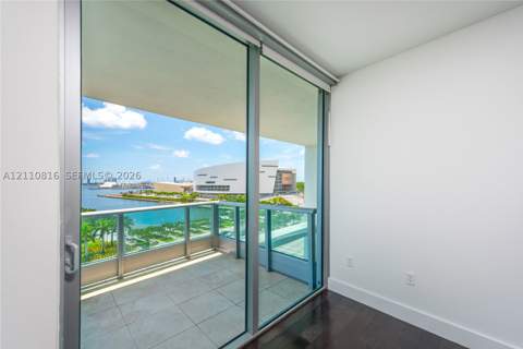900 Biscayne Blvd 707, Miami FL - photo 10 of 38