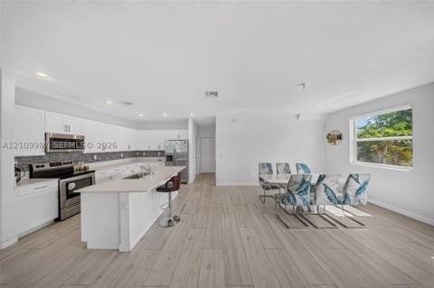 12740 SW 214th Ter, Miami FL - photo 10 of 43