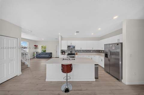 12740 SW 214th Ter, Miami FL - photo 11 of 43