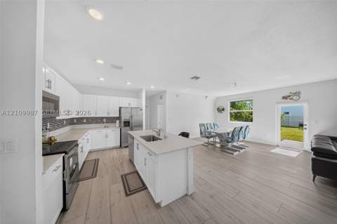 12740 SW 214th Ter, Miami FL - photo 12 of 43