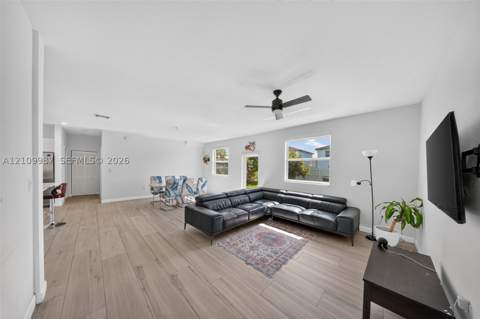 12740 SW 214th Ter, Miami FL - photo 17 of 43