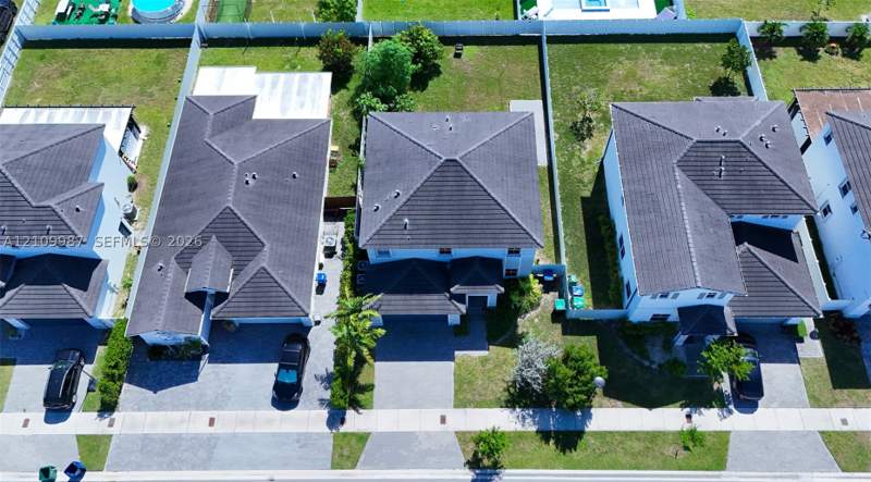 5 bedroom SingleFamilyResidence at 12740 SW 214th Ter, Siena North, Miami — photo 5