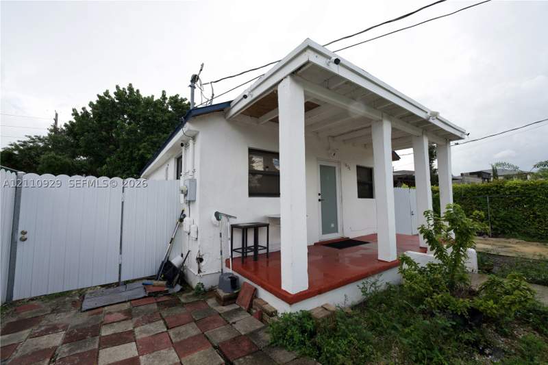 3 bedroom SingleFamilyResidence at 1858 NW 68th St, Liberty City, Miami — photo 3