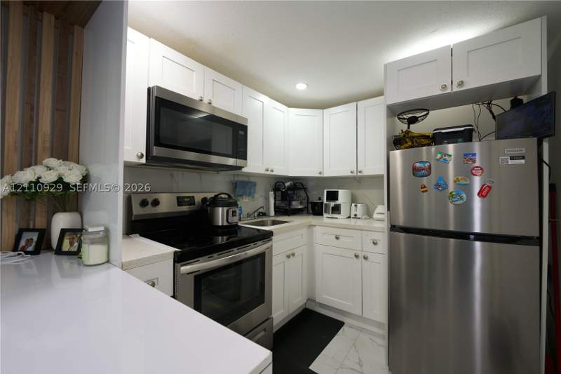 3 bedroom SingleFamilyResidence at 1858 NW 68th St, Liberty City, Miami — photo 5