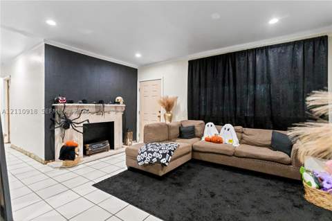 2007 NW 89th St, Miami FL - photo 17 of 41