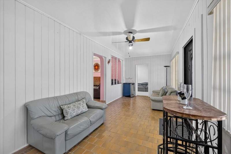3 bedroom SingleFamilyResidence at 2028 SW 23rd Terrace, New Shenandoah, Miami — photo 3