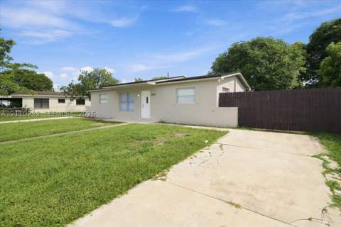 20611 NW 23rd Ct, Miami Gardens FL - photo 15 of 16