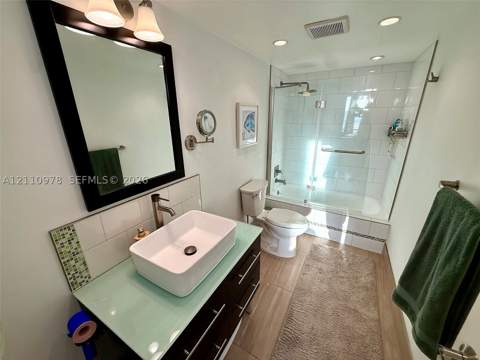 900 Bay Dr 225, Miami Beach FL - photo 11 of 42