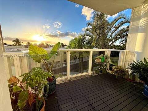 900 Bay Dr 225, Miami Beach FL - photo 21 of 42