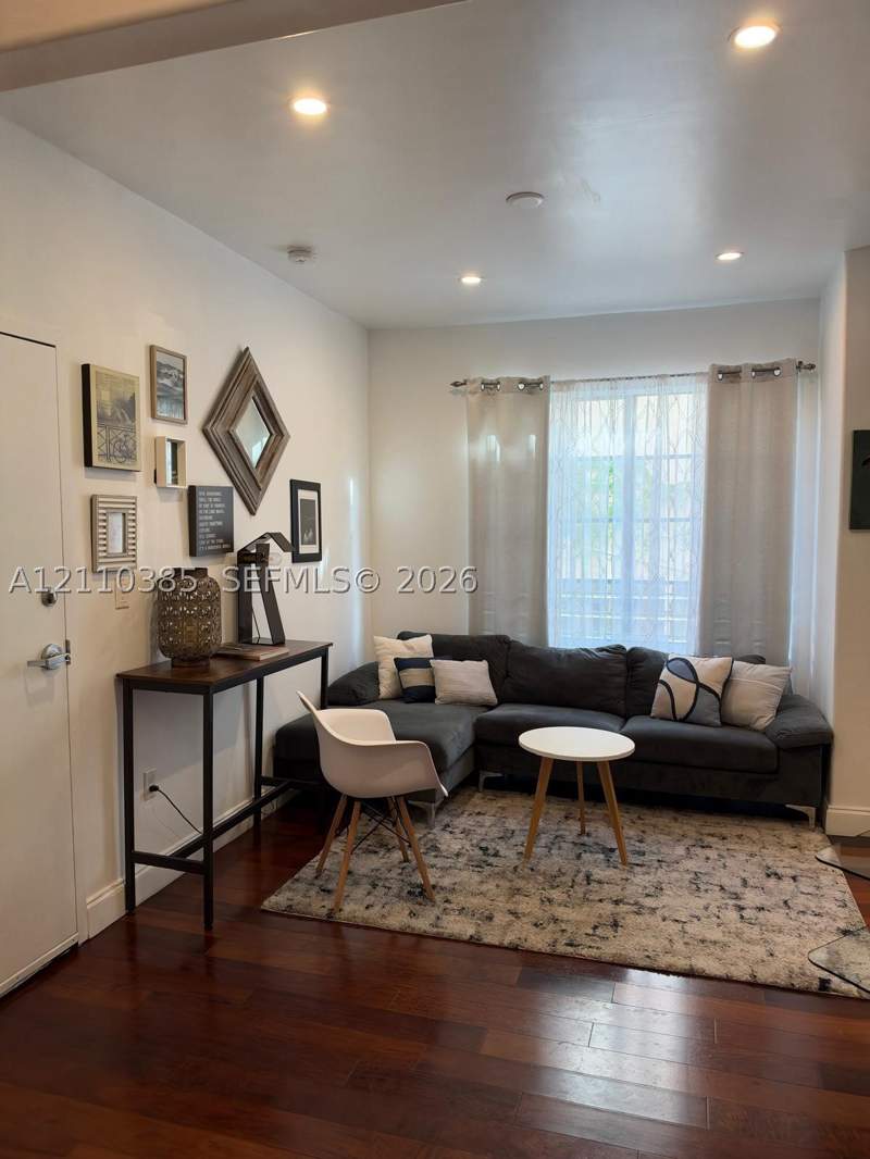 0 bedroom Condominium at 526 15th St 8, Selma Condo, Miami Beach — photo 3