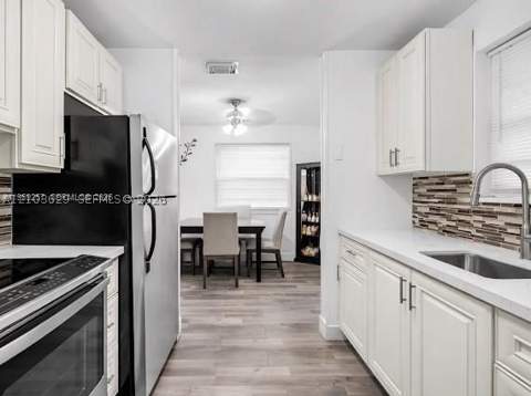 435 NW 15th St, Florida City FL - photo 11 of 21