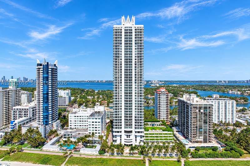 1 bedroom Condominium at 6365 Collins Ave 3811, Akoya Condo, Miami Beach — photo 2