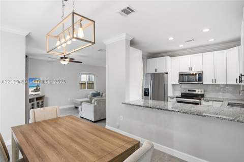 3210 SE 3rd Dr, Homestead FL - photo 11 of 43