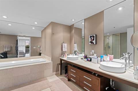 495 Brickell Ave 501, Miami FL - photo 18 of 34