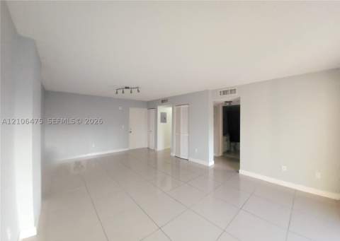 8200 SW 210th St 103, Cutler Bay FL - photo 11 of 26