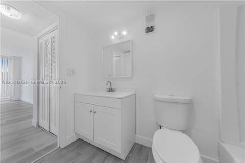 1300 NE Miami Gardens Dr 512E, Miami FL - photo 9 of 28