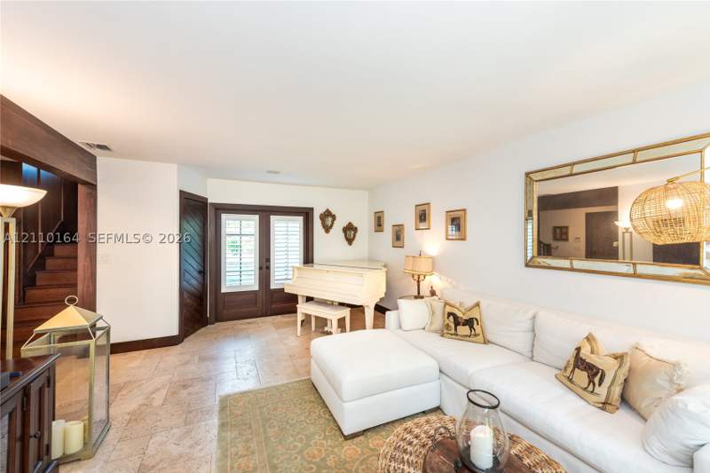 3 bedroom SingleFamilyResidence at 3621 Viscaya Ct, The French Village, Coral Gables — photo 4