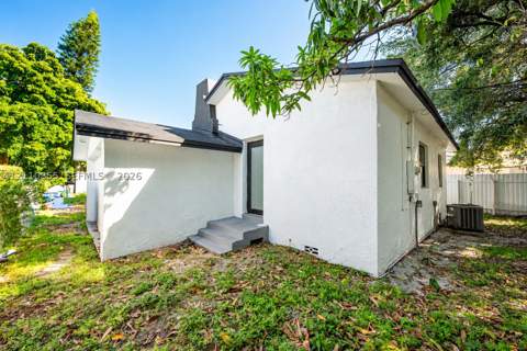 854 NW 76th St, Miami FL - photo 18 of 28