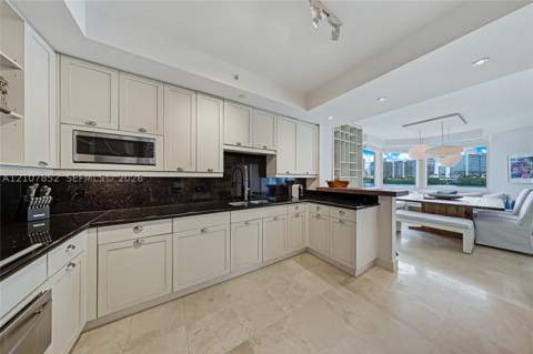 3201 NE 183rd St 301, Aventura FL - photo 10 of 62