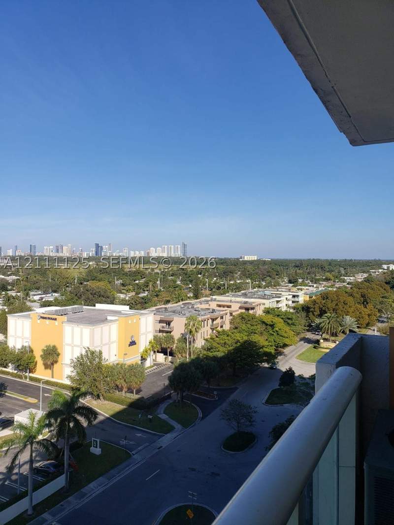 2 bedroom Condominium at 13499 Biscayne Blvd 1005, Sailboat Cay Condo, North Miami — photo 3