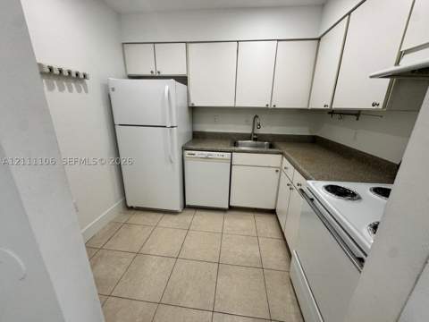 4900 NW 79th Ave 206, Doral FL - photo 8 of 17