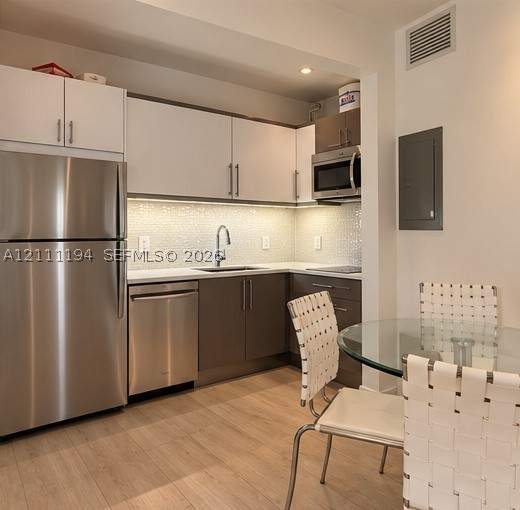 1 bedroom Condominium at 700 16th St 210, Lincoln Sub, Miami Beach — photo 2