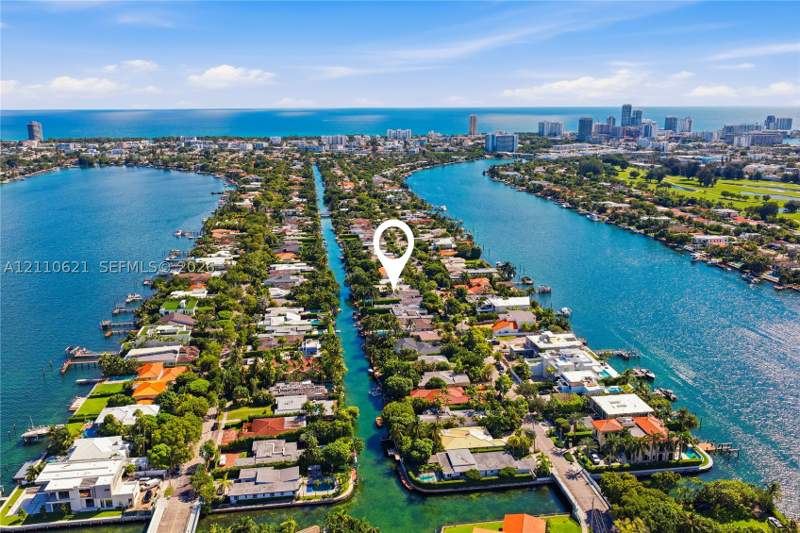 4 bedroom SingleFamilyResidence at 1777 Daytonia Rd, Biscayne Point, Miami Beach — photo 2